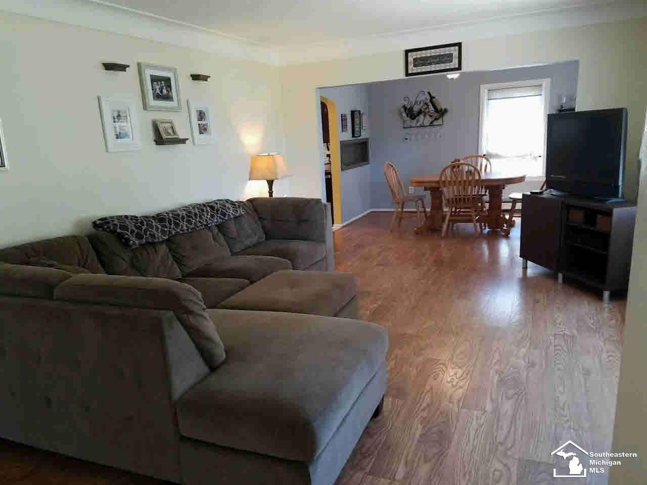 3661 St Anthony Road Temperance, MI 48182 - Photo 3 of 13