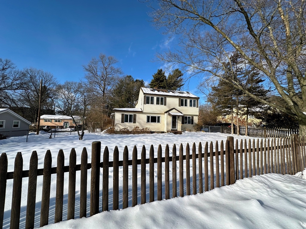 55 Manning Road Chelmsford, MA 01824 - Photo 2 of 32 Gallery Image 2
