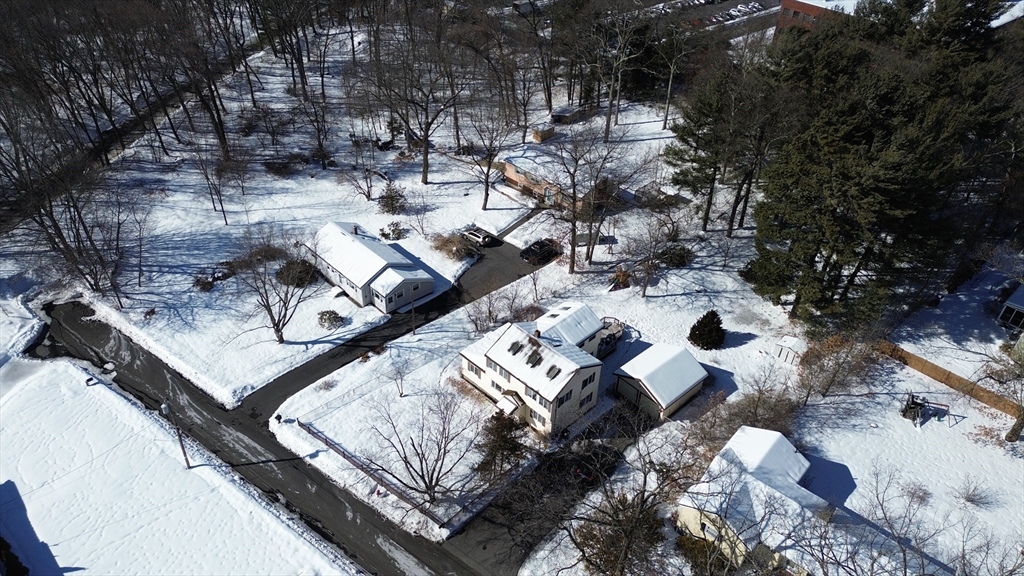 55 Manning Road Chelmsford, MA 01824 - Photo 31 of 32 Gallery Image 31
