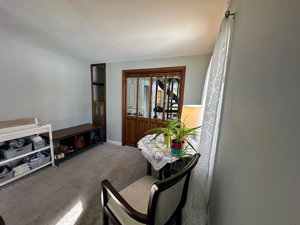 55 Manning Road Chelmsford, MA 01824 - Photo 8 of 32 Gallery Image 8