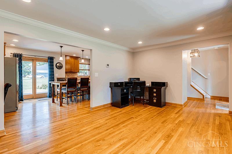 10633 Weil Road Montgomery, OH 45249 - Photo 14 of 46 Gallery Image 14