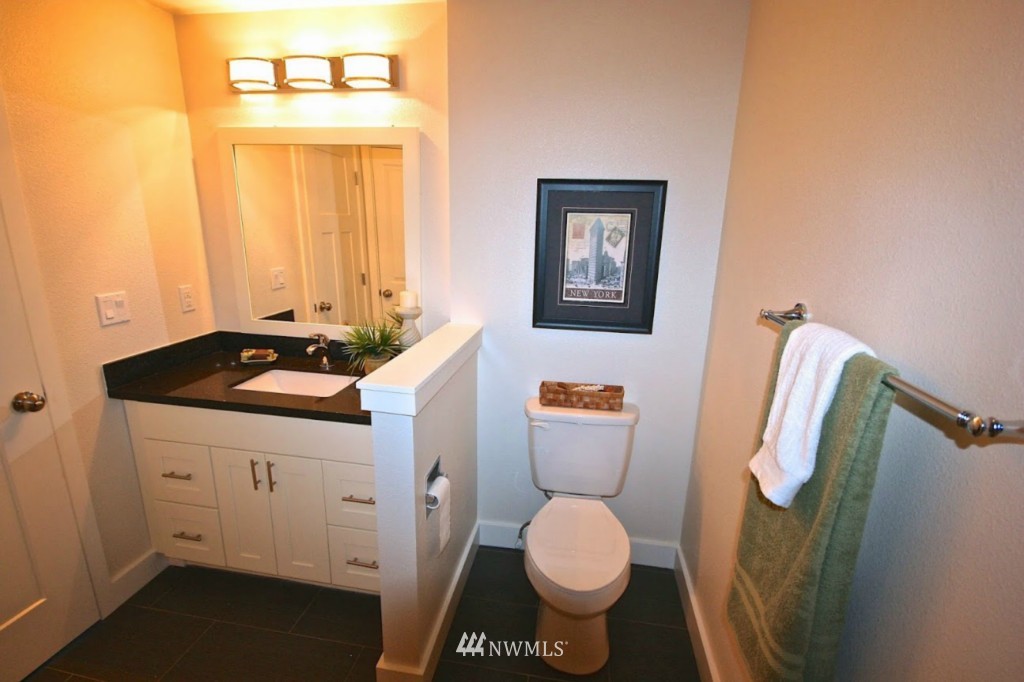 10911 Southeast 186th Street Renton, WA 98055 - Photo 9 of 12