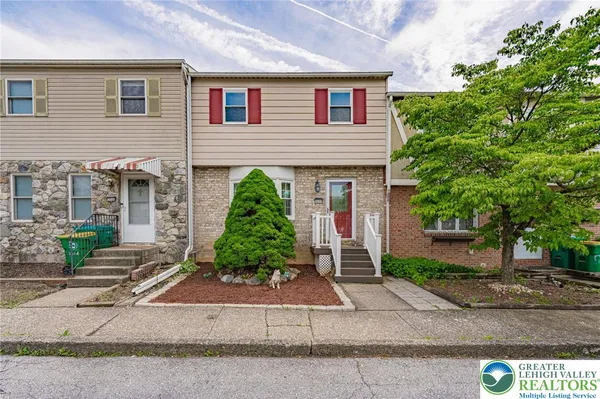 $2,100 | 5650 Greens Drive, Lower Macungie Township, PA 18106