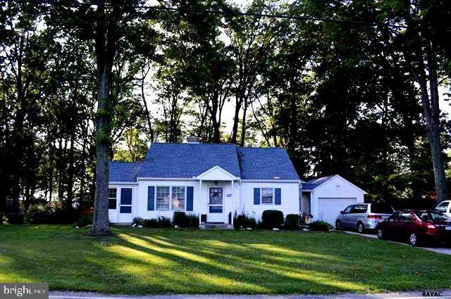137 Reynolds Mill Road York, PA 17403 - Photo 1 of 31 Gallery Image 1