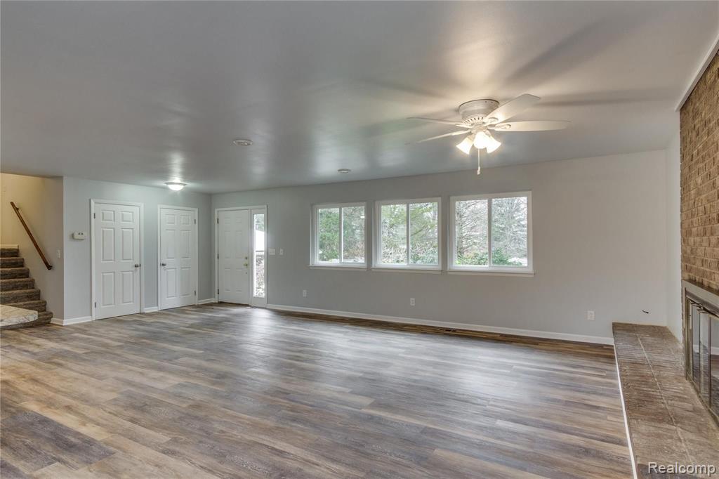 13099 Holtforth Road Fenton, MI 48430 - Photo 2 of 20