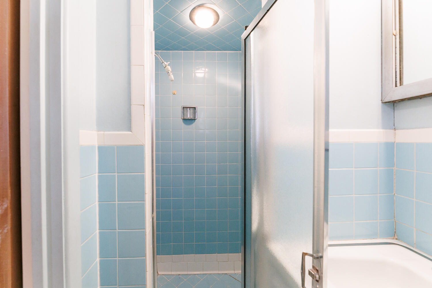 5220 7th Street Lubbock, TX 79416 - Photo 23 of 34 Primary Bathrrom