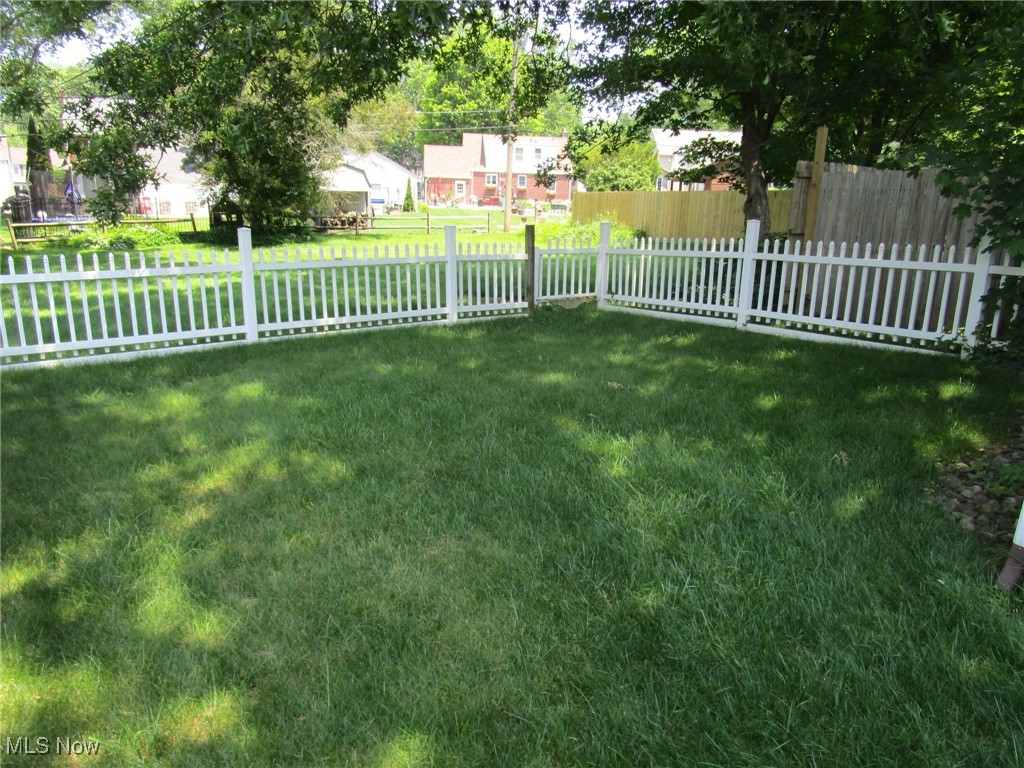 134 Ridgewood Drive Youngstown, OH 44512 - Photo 22 of 29 Fenced portion of the backyard