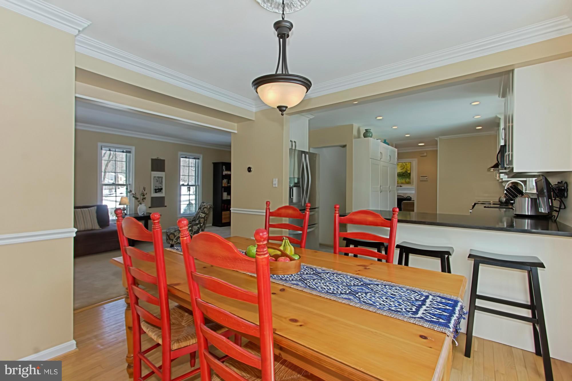 10415 Adel Road Oakton, VA 22124 - Photo 7 of 30 Dining Room