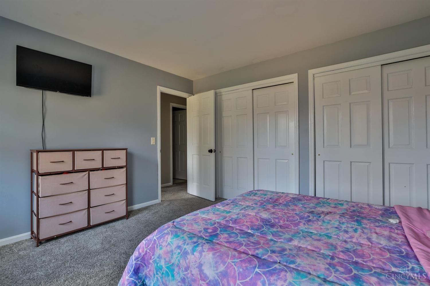 5072 Springdale Road Cincinnati, OH 45251 - Photo 34 of 56