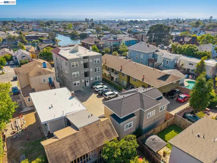 $1,899,000 | 2021 Clinton Avenue, Alameda, CA 94501