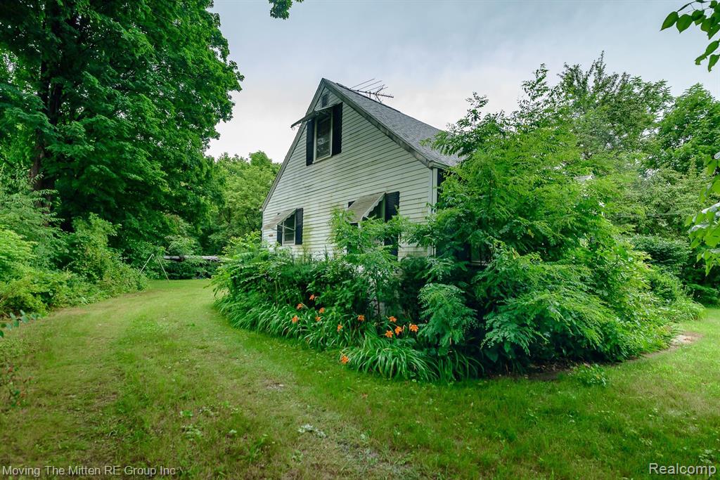 50384 Bog Road Belleville, MI 48111 - Photo 6 of 22 Gallery Image 6