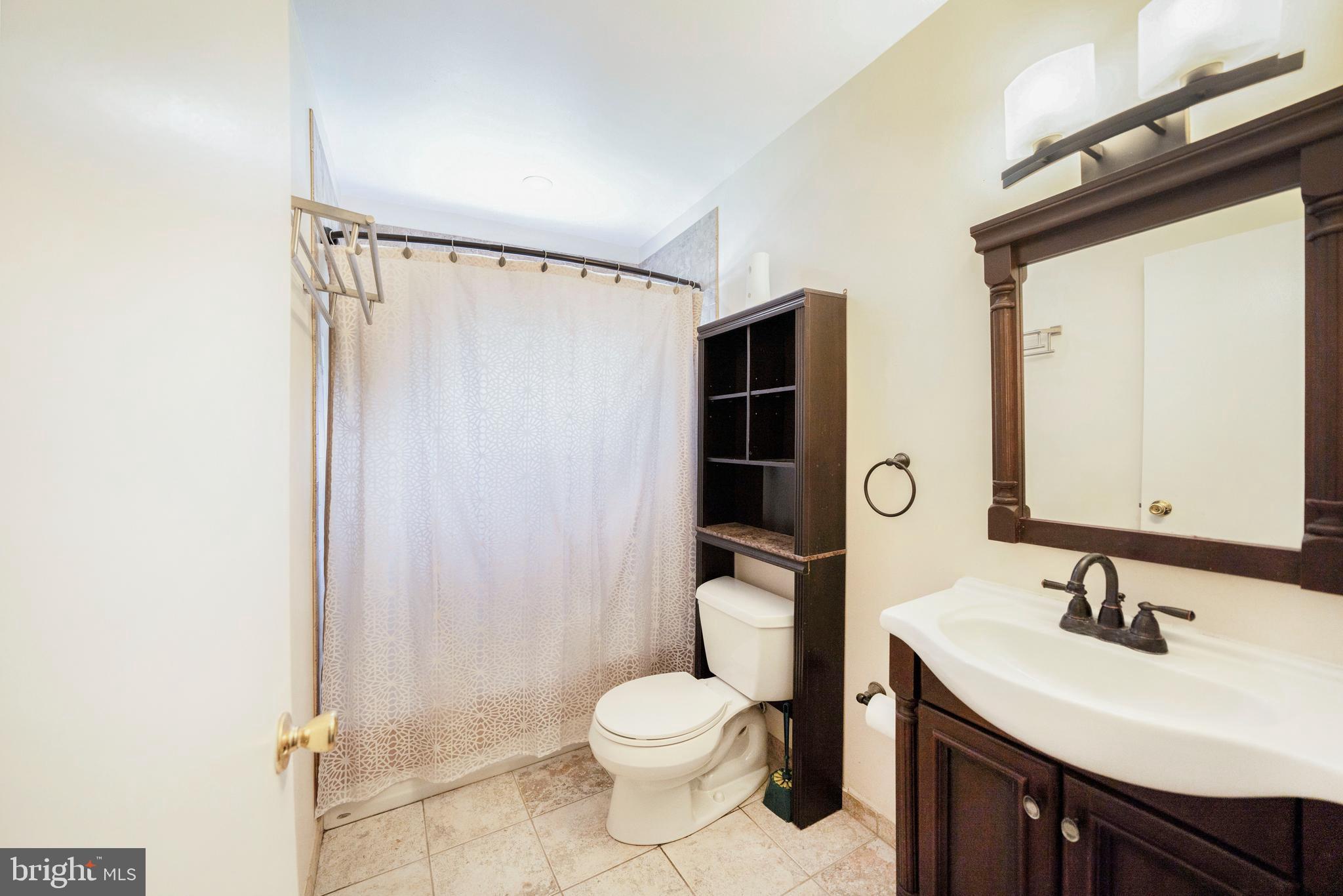 1427 Shoemaker Road Abington, PA 19001 - Photo 28 of 35