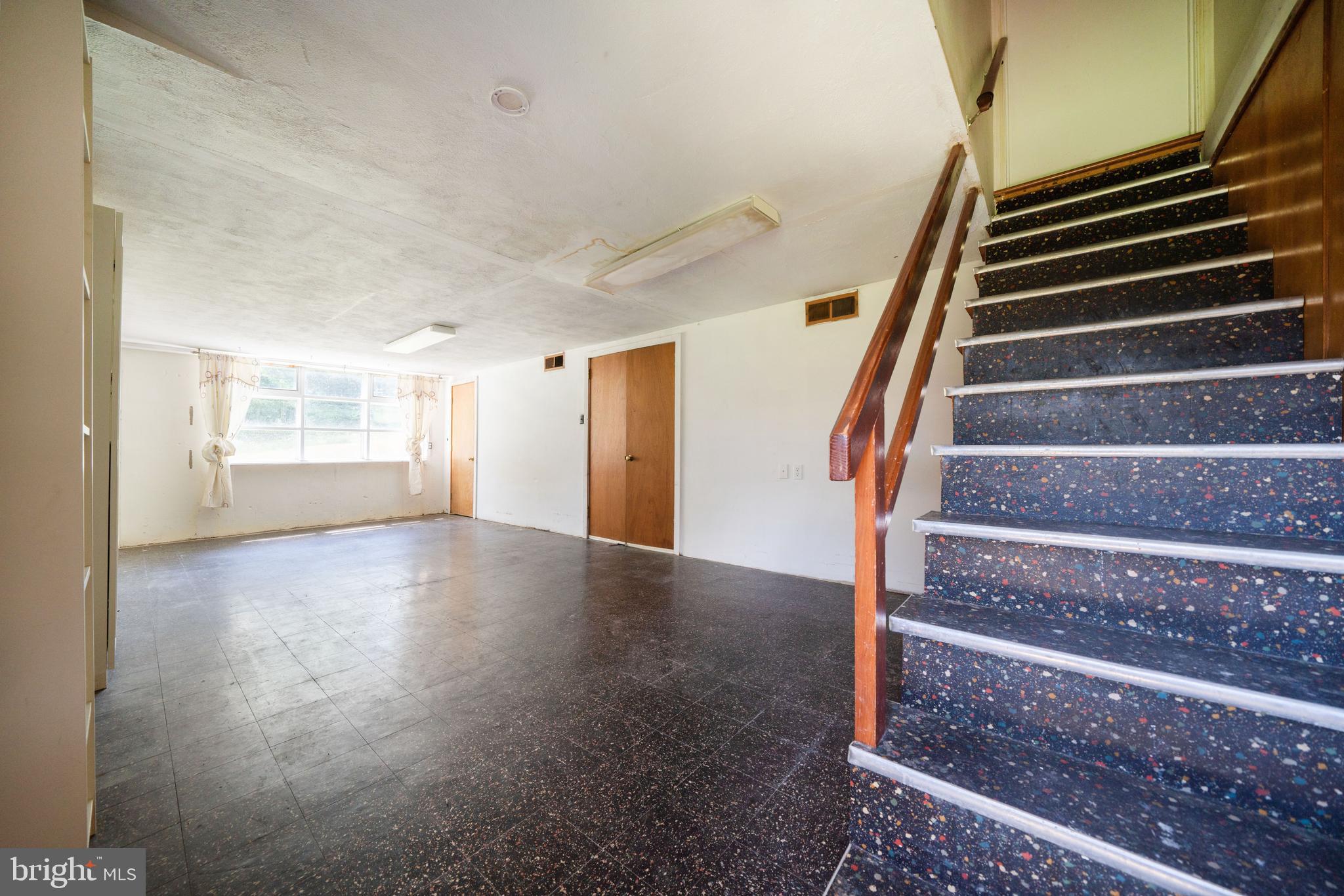 1427 Shoemaker Road Abington, PA 19001 - Photo 31 of 35