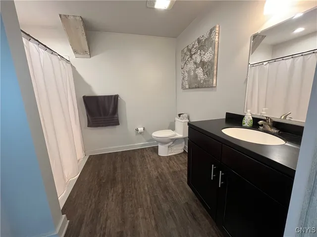 $1,500 | 800 North Clinton Street, Syracuse, NY 13204