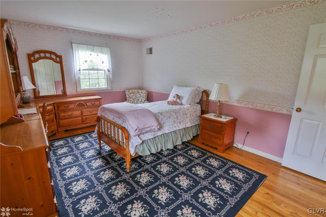 3305 Altonah Road Bethlehem, PA 18017 - Photo 19 of 26 View of another large bedroom.
