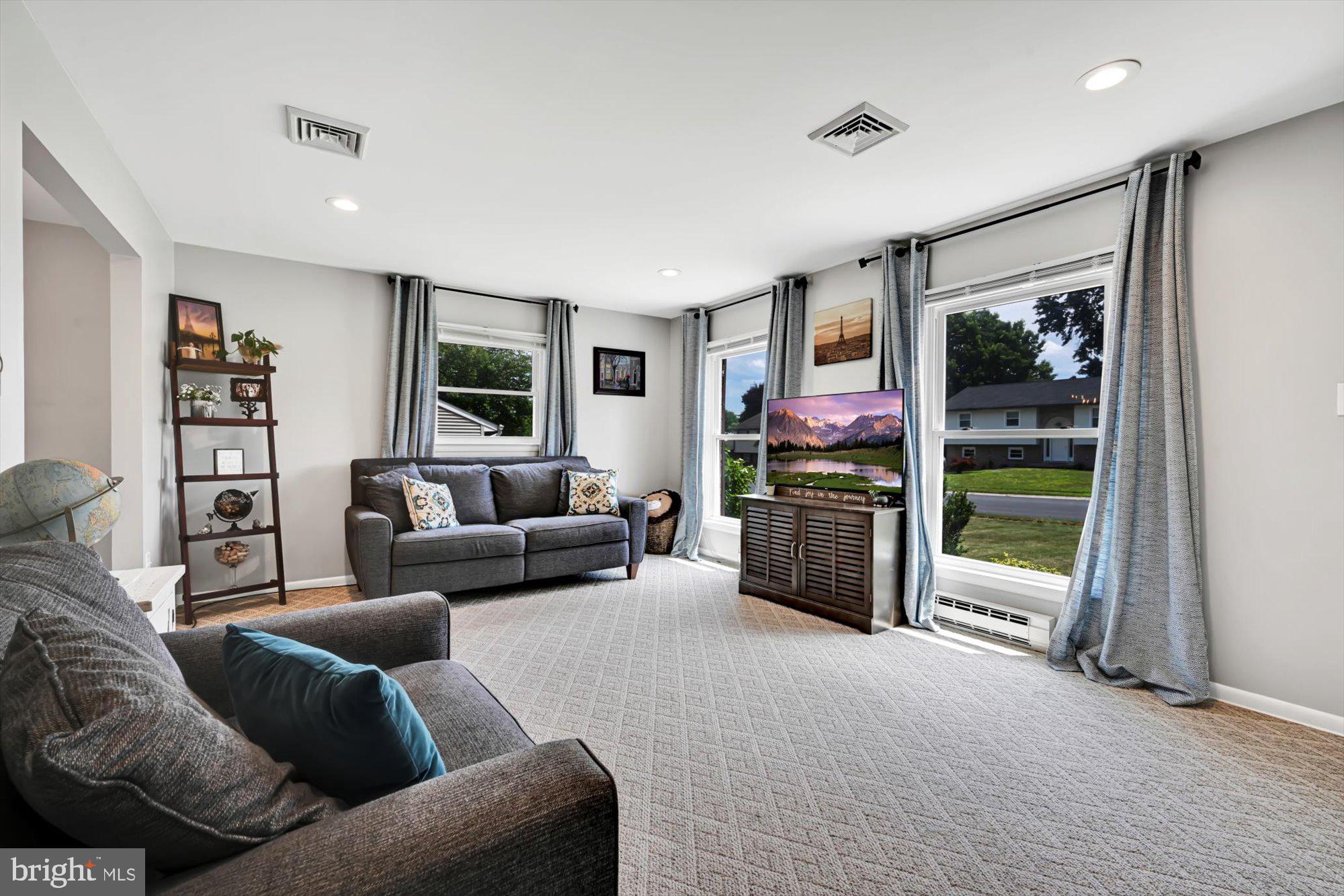 477 Parkwynne Road Lancaster, PA 17601 - Photo 3 of 31 Recessed LED Lighting