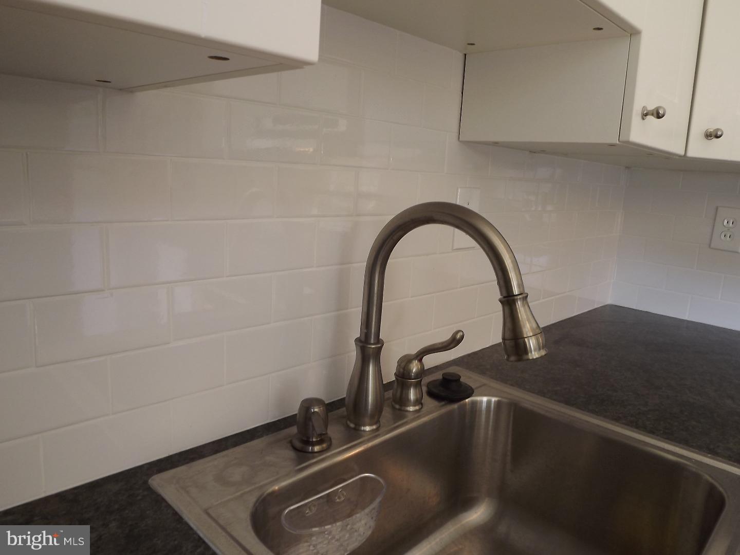 11749 Colman Road Philadelphia, PA 19154 - Photo 9 of 21 Gallery Image 9