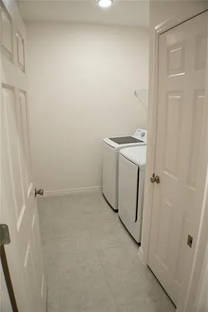 a view of utility room