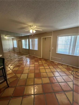$1,200 | 40 Vista Gdns Trail, Unit 104, Vero Beach, FL 32962