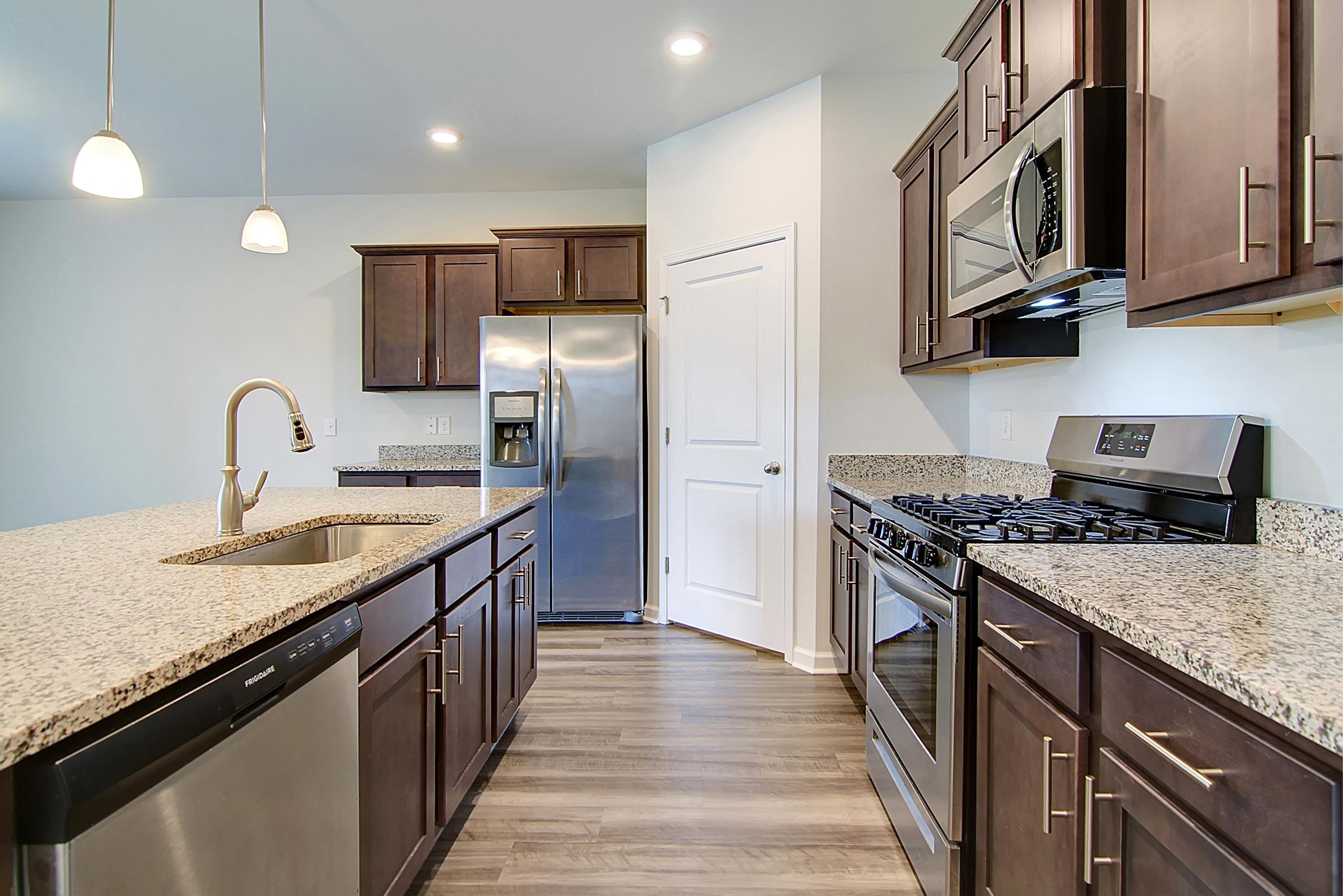 607 Wayton Circle Moncks Corner, SC 29461 - Photo 13 of 43 CREM_607 Wayton Circle_029