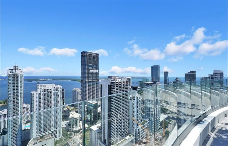 55 Southwest 9th Street, Unit 3509 Miami, FL 33130 - Photo 18 of 35 Photo 18