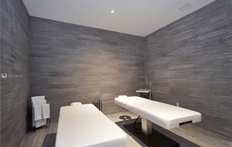 55 Southwest 9th Street, Unit 3509 Miami, FL 33130 - Photo 30 of 35 Photo 32