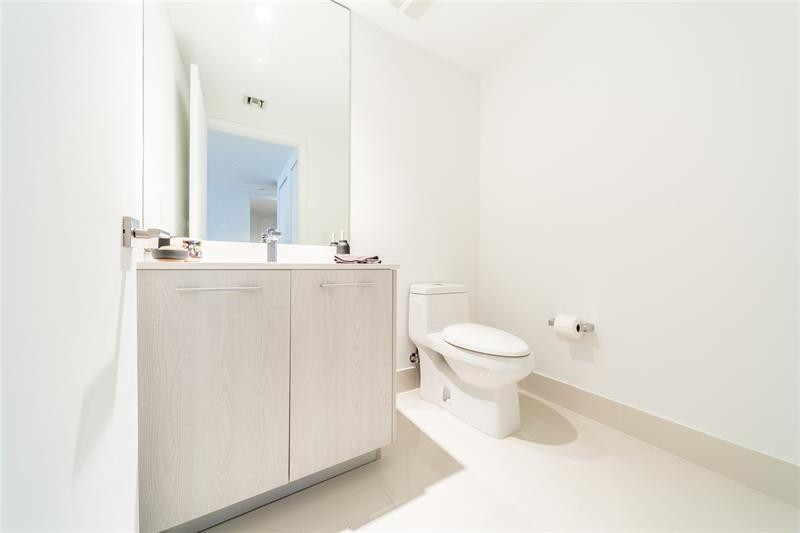 55 Southwest 9th Street, Unit 3509 Miami, FL 33130 - Photo 8 of 35 Photo 8