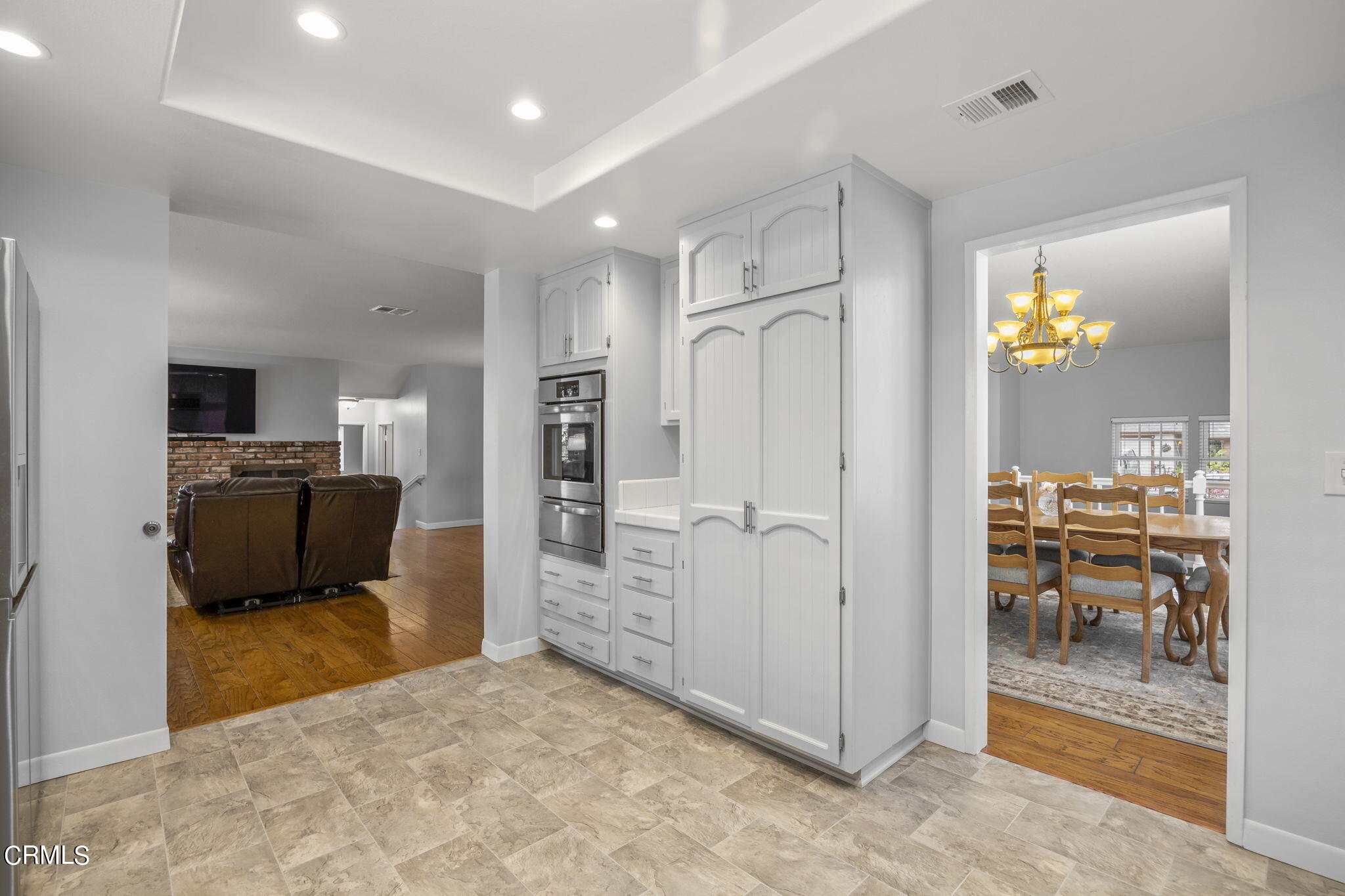 741 Joliet Place Oxnard, CA 93030 - Photo 18 of 51 Kitchen 3 - 741 Joliet Pl.