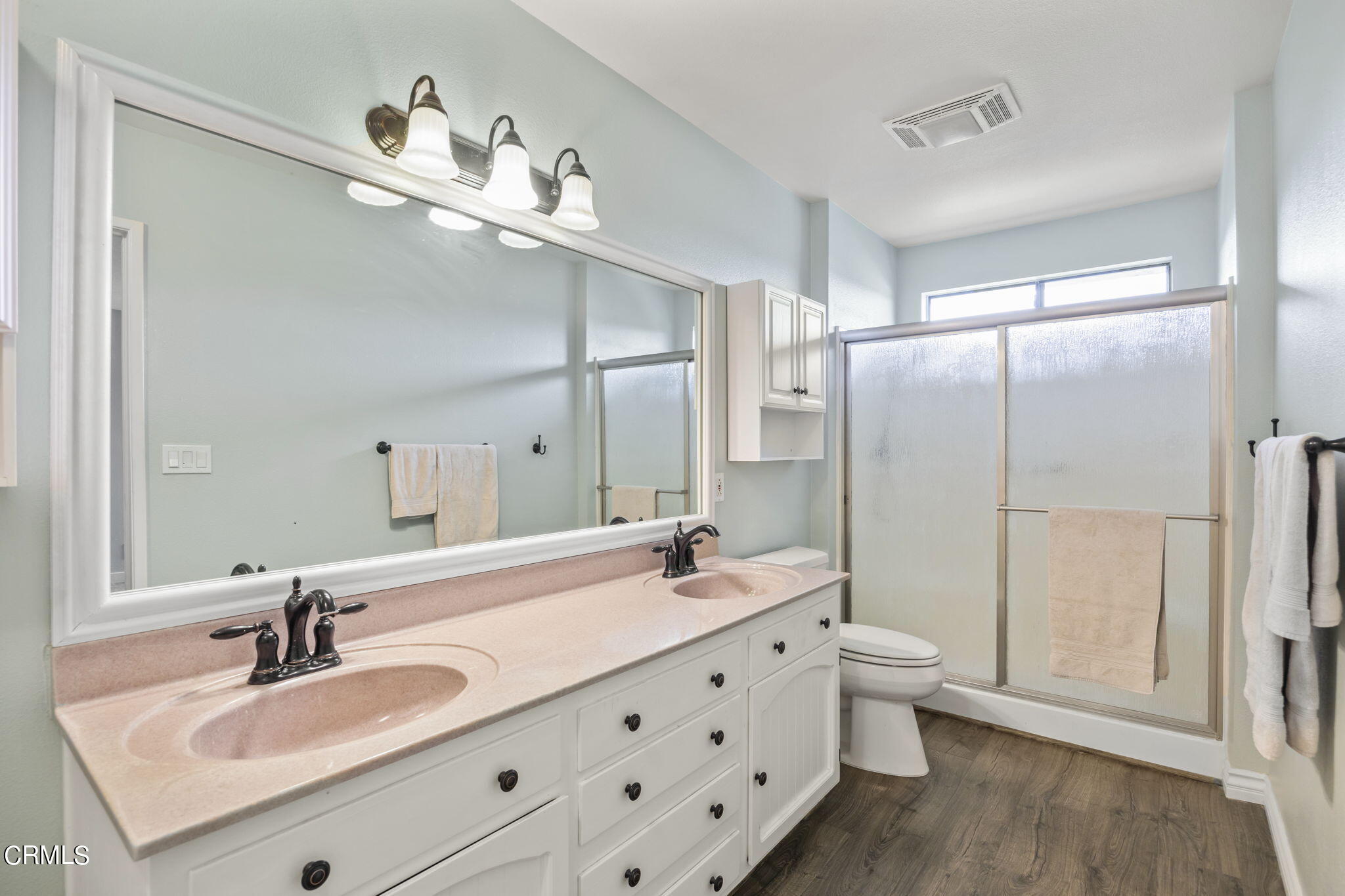 741 Joliet Place Oxnard, CA 93030 - Photo 33 of 51 Primary Bathroom 1 - 741 Joliet Pl.