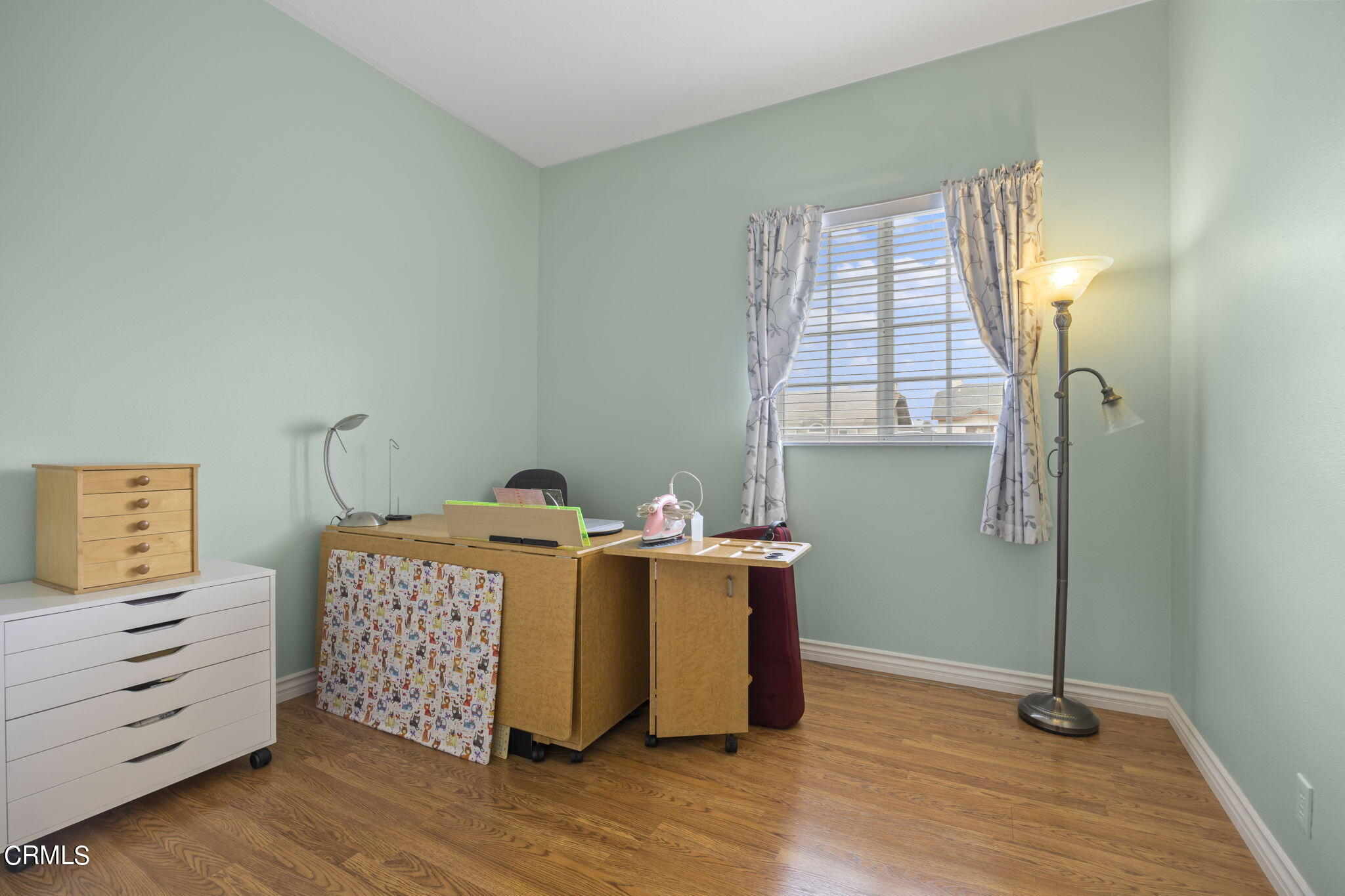 741 Joliet Place Oxnard, CA 93030 - Photo 37 of 51 Upstairs Guest Bedroom 2