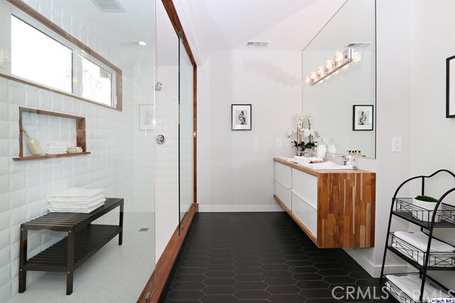 770 Panorama Place Pasadena, CA 91105 - Photo 14 of 35 a view of a hallway with workspace