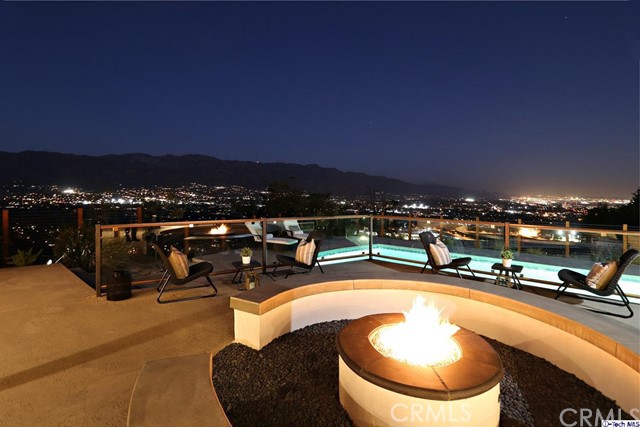 770 Panorama Place Pasadena, CA 91105 - Photo 33 of 35 a swimming pool with outdoor seating and yard