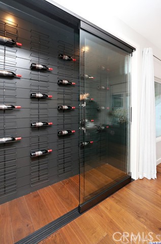 770 Panorama Place Pasadena, CA 91105 - Photo 7 of 35 a bathroom with shower