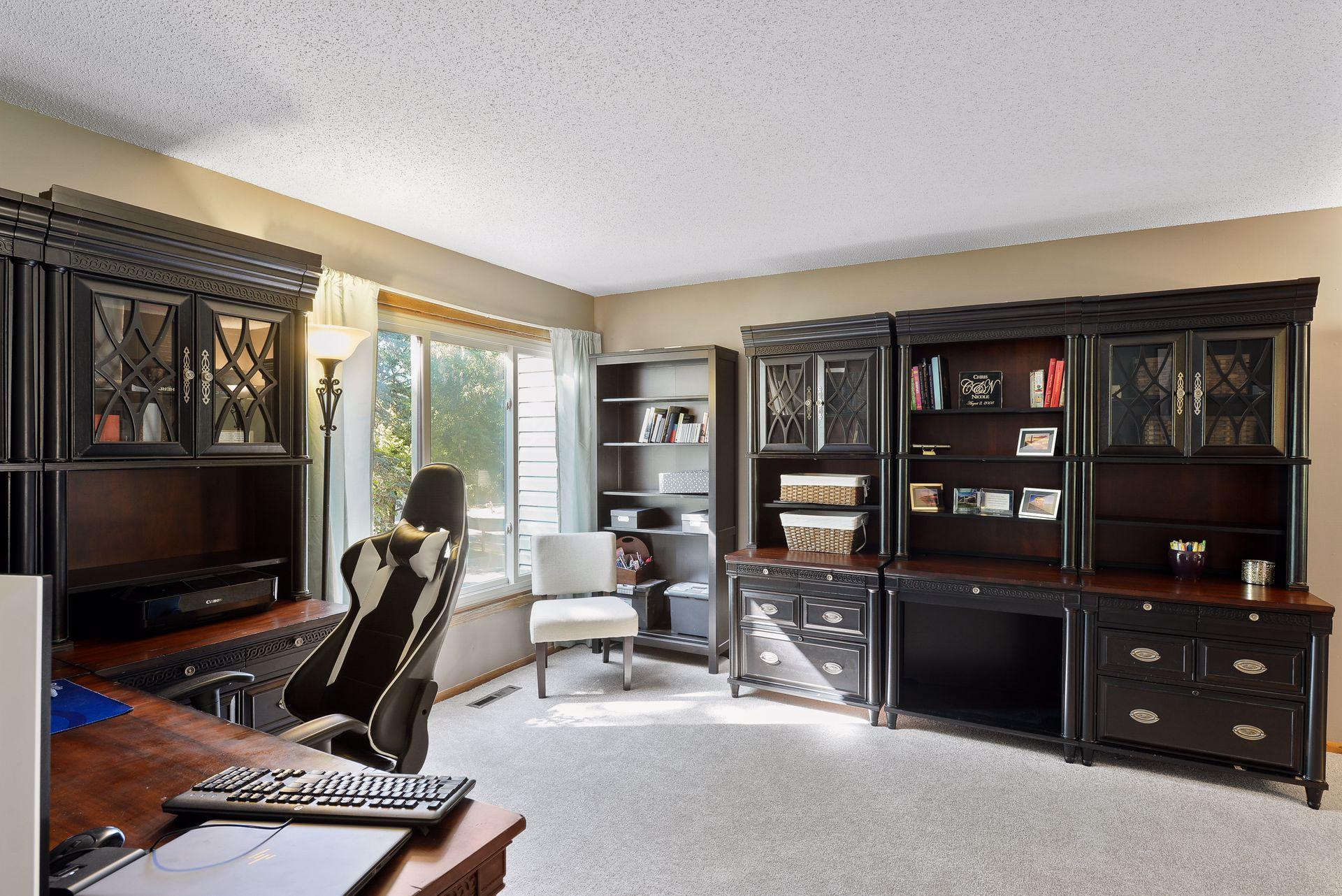 14930 Wellington Road Minnetonka, MN 55391 - Photo 25 of 45 Gallery Image 25