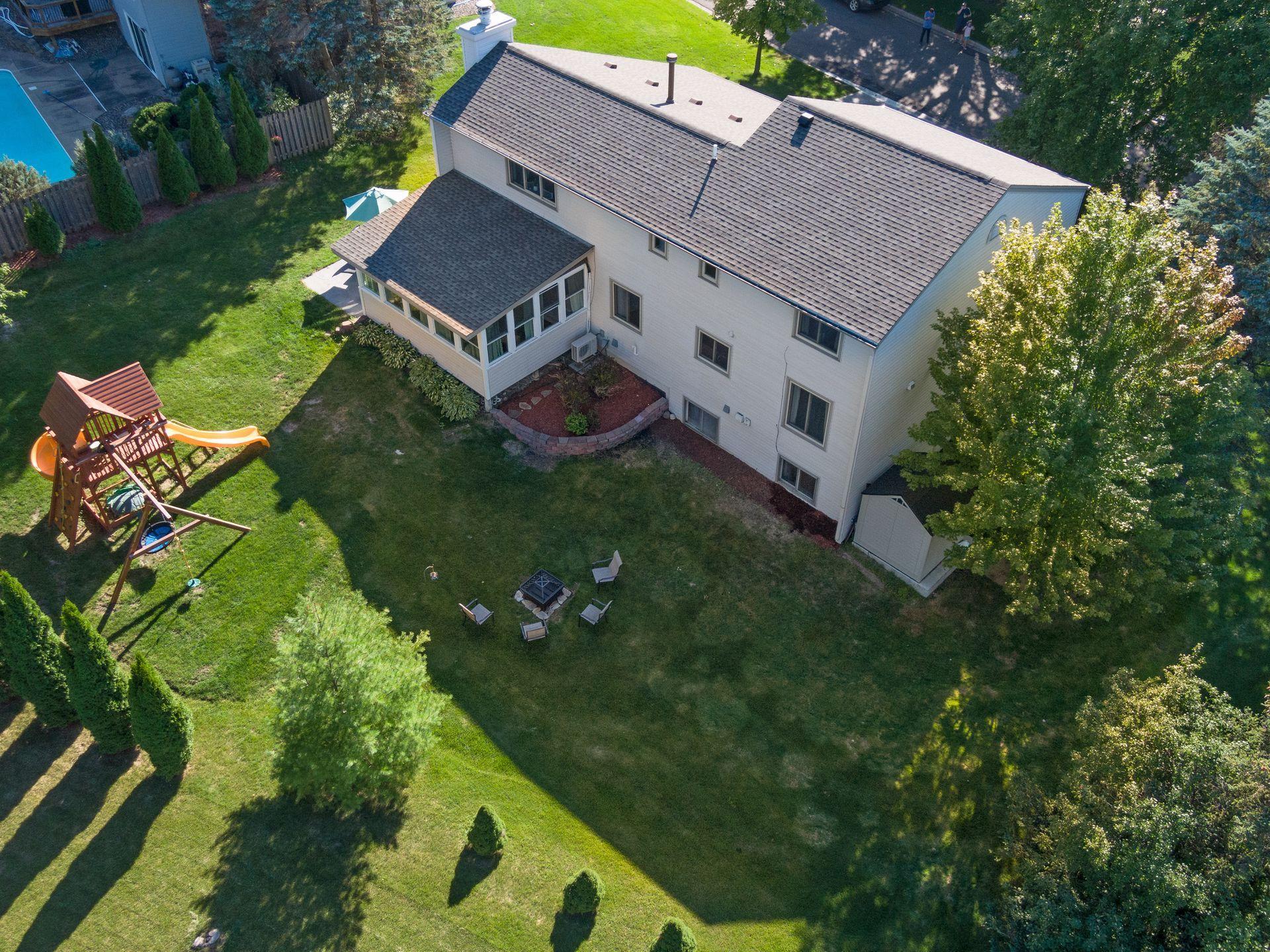 14930 Wellington Road Minnetonka, MN 55391 - Photo 4 of 45 Gallery Image 4