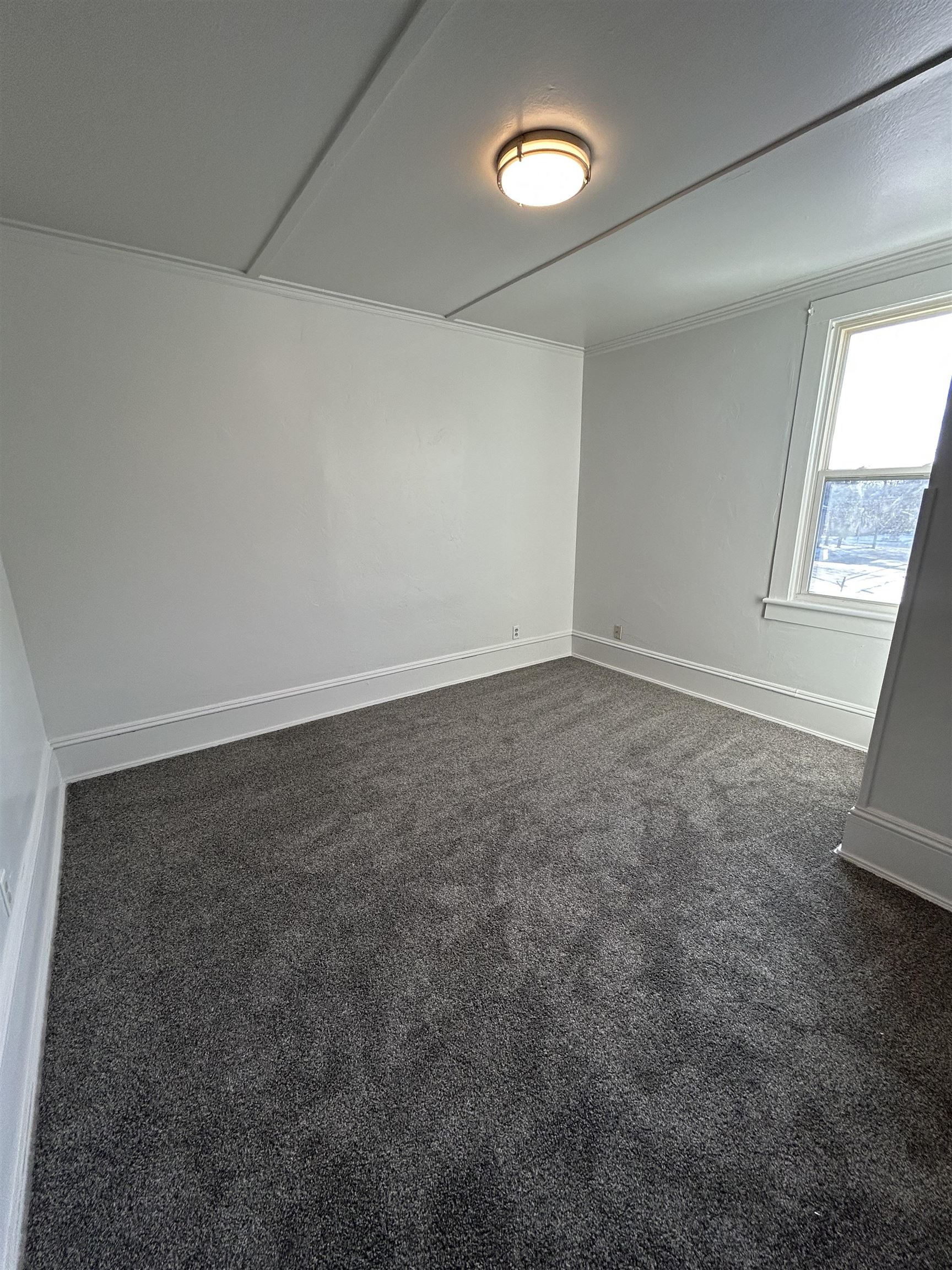 160 South Hickory Street Fond du Lac, WI 54935 - Photo 4 of 21