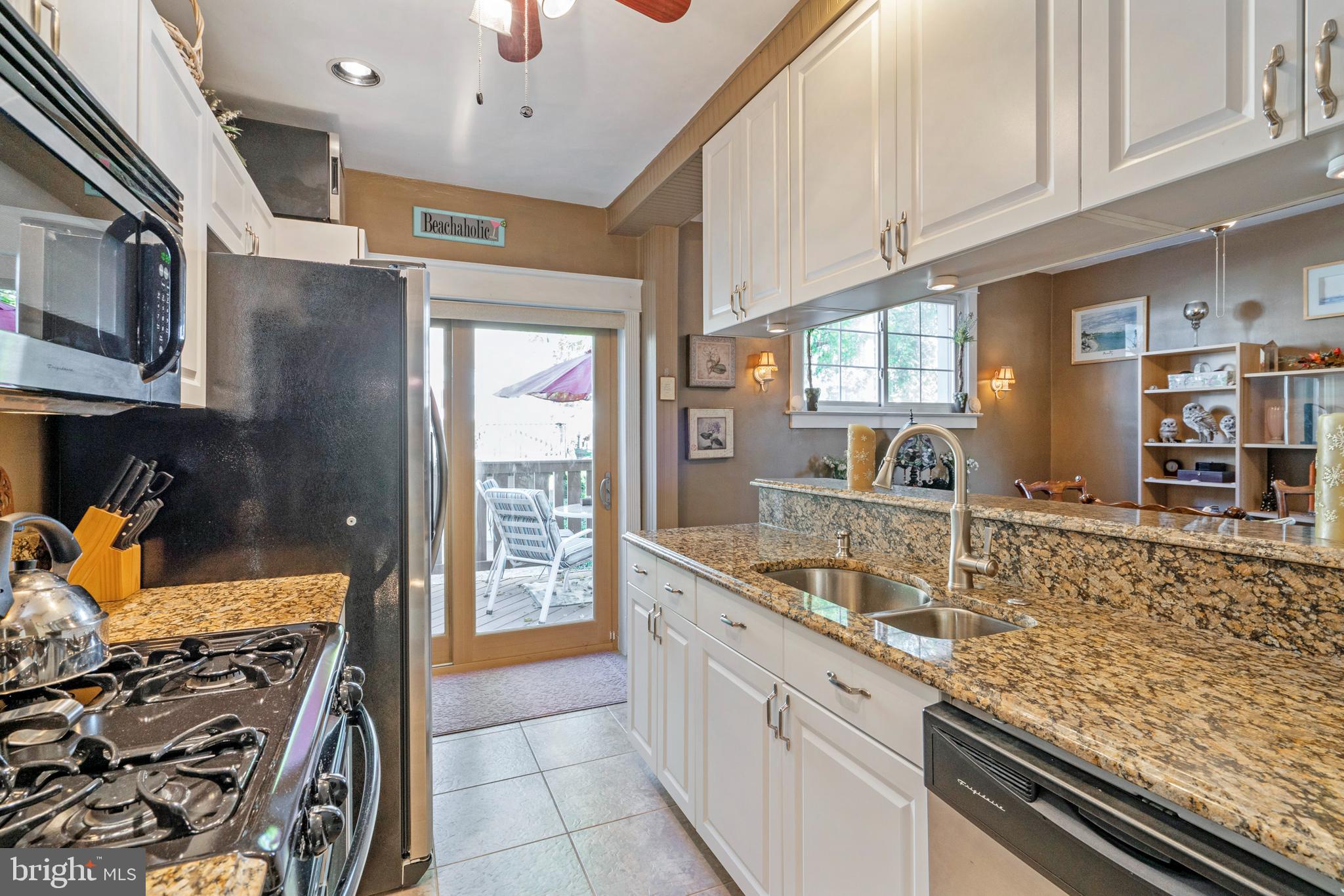 32 Wellington Road Ardmore, PA 19003 - Photo 15 of 35 Double Sink