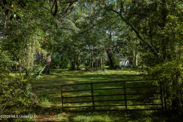 $279,000 | 3521 Government Street, Ocean Springs, MS 39564