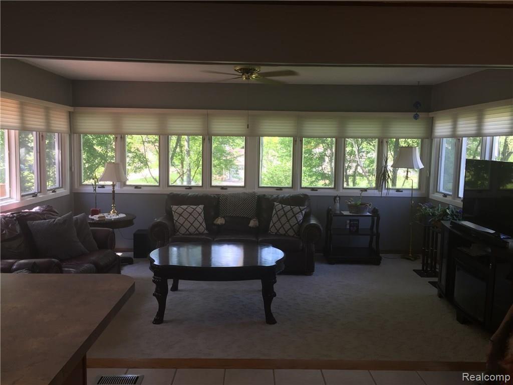 40756 Village Wood Road Novi, MI 48375 - Photo 9 of 46 IMG_0983.JPG