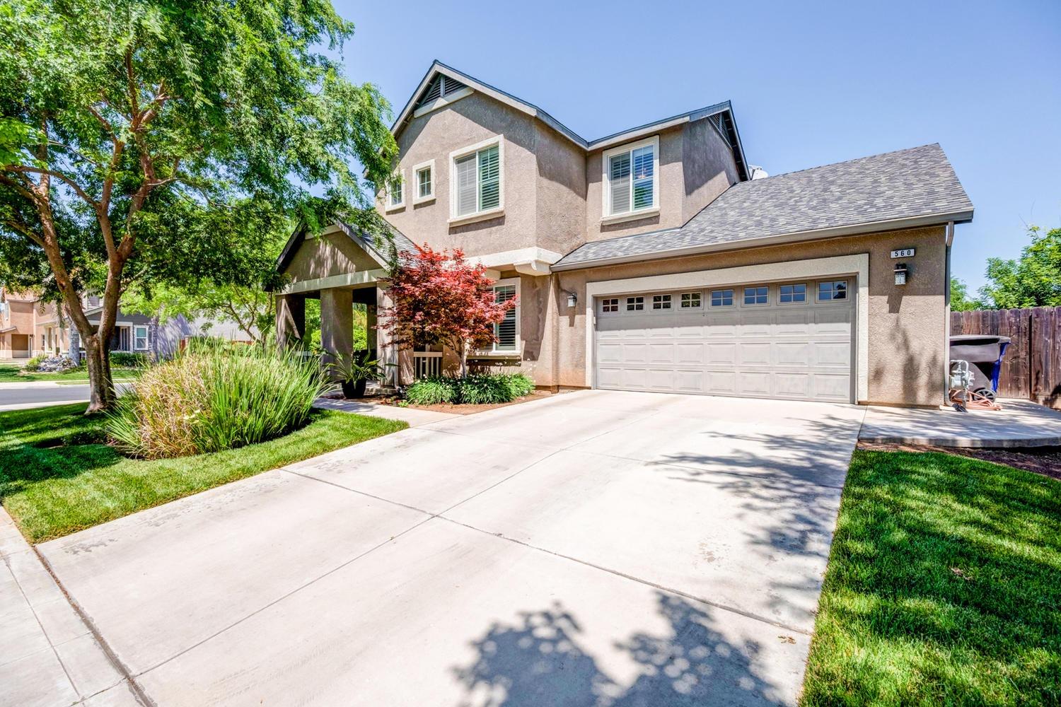 560 Cambridge Drive Reedley, CA 93654 - Photo 2 of 72 Gallery Image 2