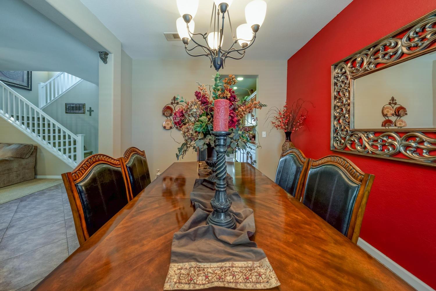 560 Cambridge Drive Reedley, CA 93654 - Photo 11 of 72 Gallery Image 11