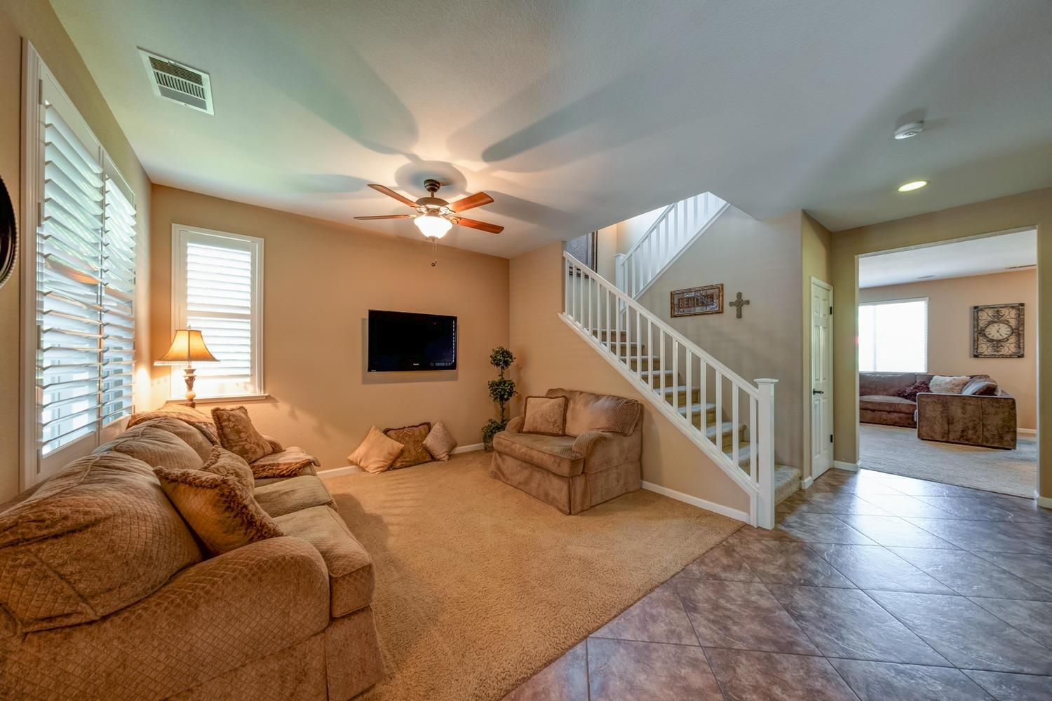560 Cambridge Drive Reedley, CA 93654 - Photo 14 of 72 Gallery Image 14