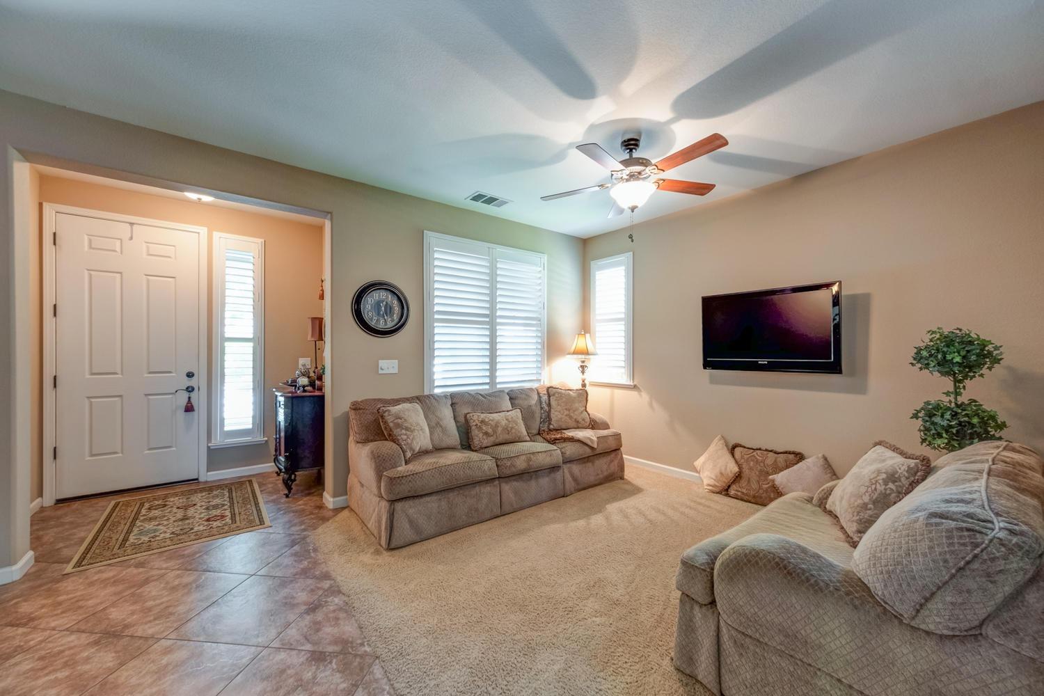 560 Cambridge Drive Reedley, CA 93654 - Photo 15 of 72 Gallery Image 15