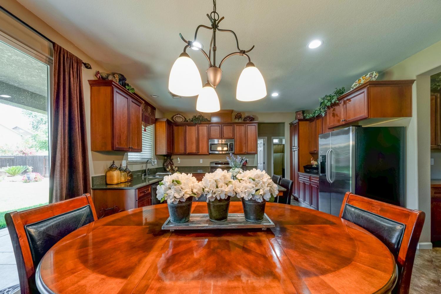 560 Cambridge Drive Reedley, CA 93654 - Photo 21 of 72 Gallery Image 21
