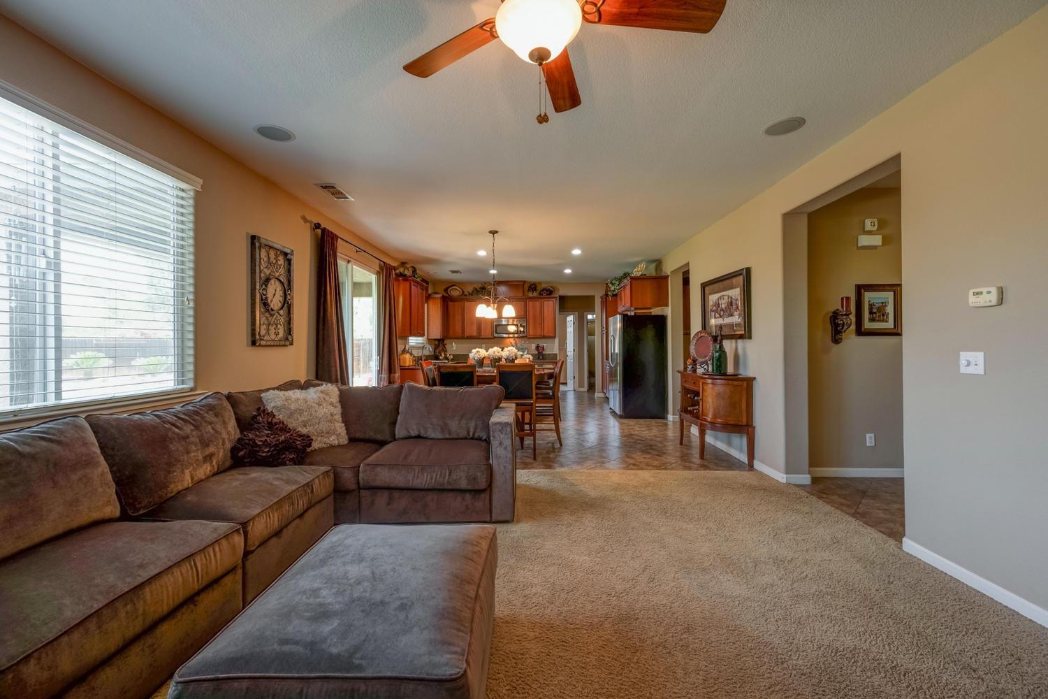560 Cambridge Drive Reedley, CA 93654 - Photo 30 of 72 Gallery Image 30