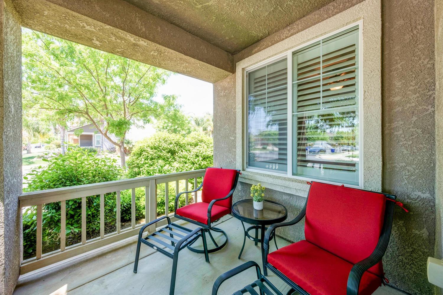 560 Cambridge Drive Reedley, CA 93654 - Photo 5 of 72 Gallery Image 5