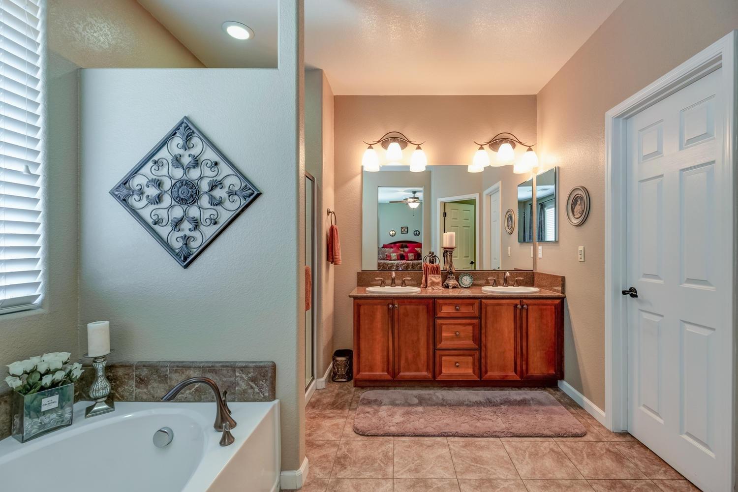 560 Cambridge Drive Reedley, CA 93654 - Photo 41 of 72 Gallery Image 41