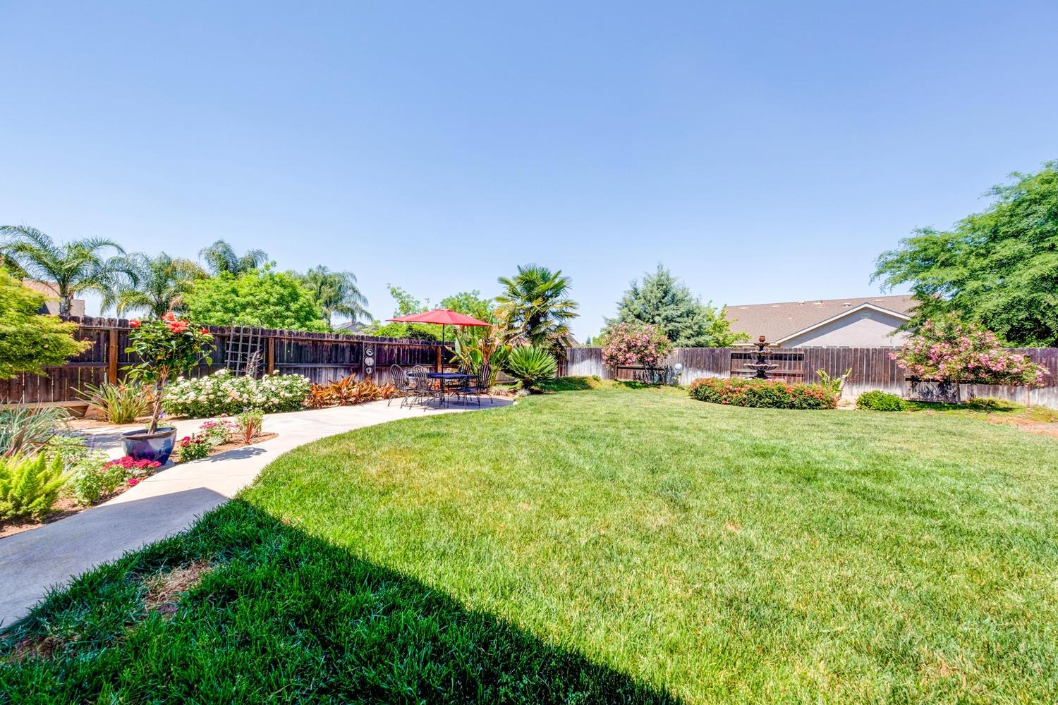 560 Cambridge Drive Reedley, CA 93654 - Photo 70 of 72 Gallery Image 70