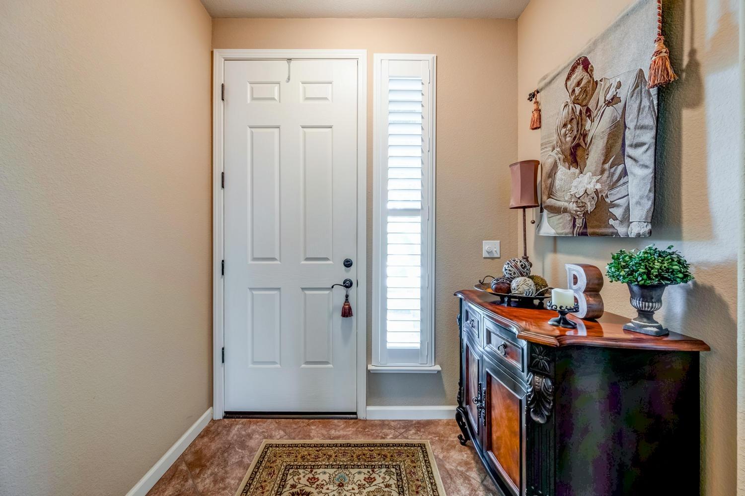 560 Cambridge Drive Reedley, CA 93654 - Photo 8 of 72 Gallery Image 8