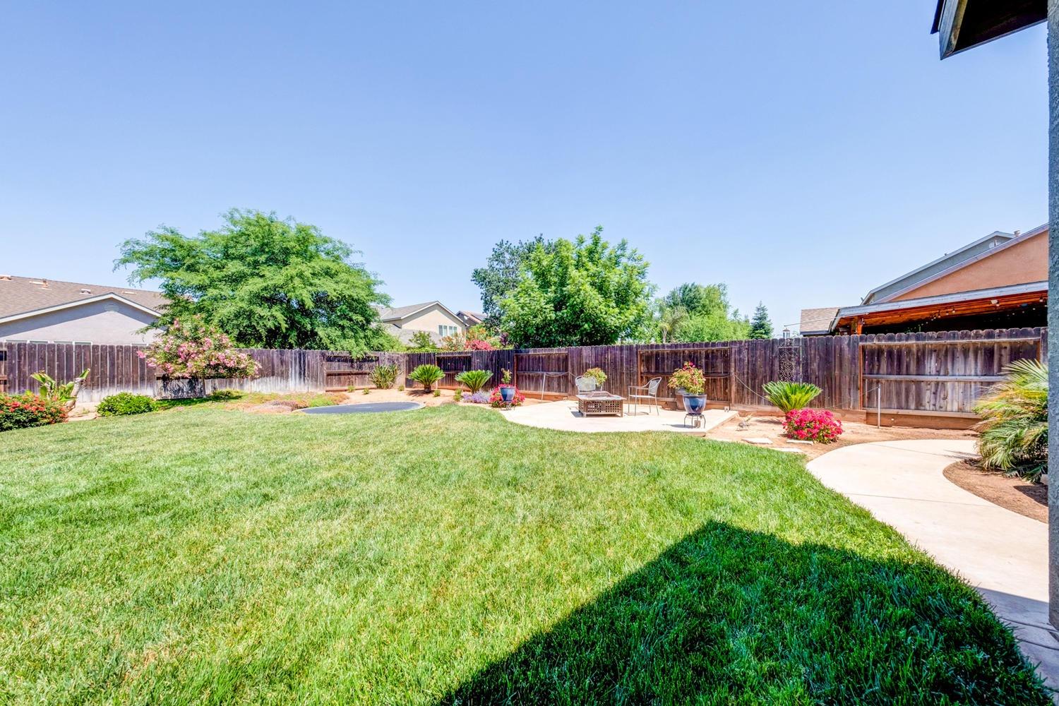 560 Cambridge Drive Reedley, CA 93654 - Photo 71 of 72 Gallery Image 71